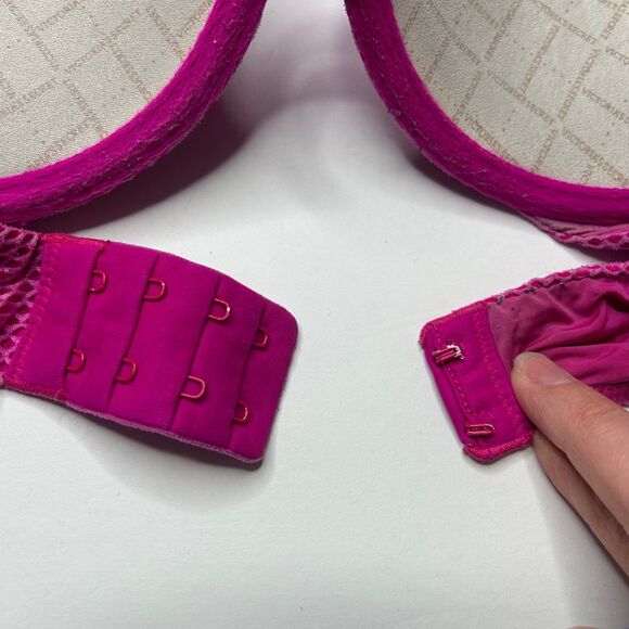Victoria’s Secret perfect shape bra 36C magenta pink lace - Picture 5 of 7